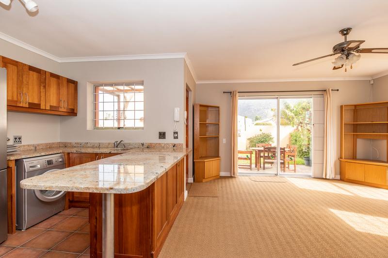 To Let 3 Bedroom Property for Rent in Kirstenhof Western Cape
